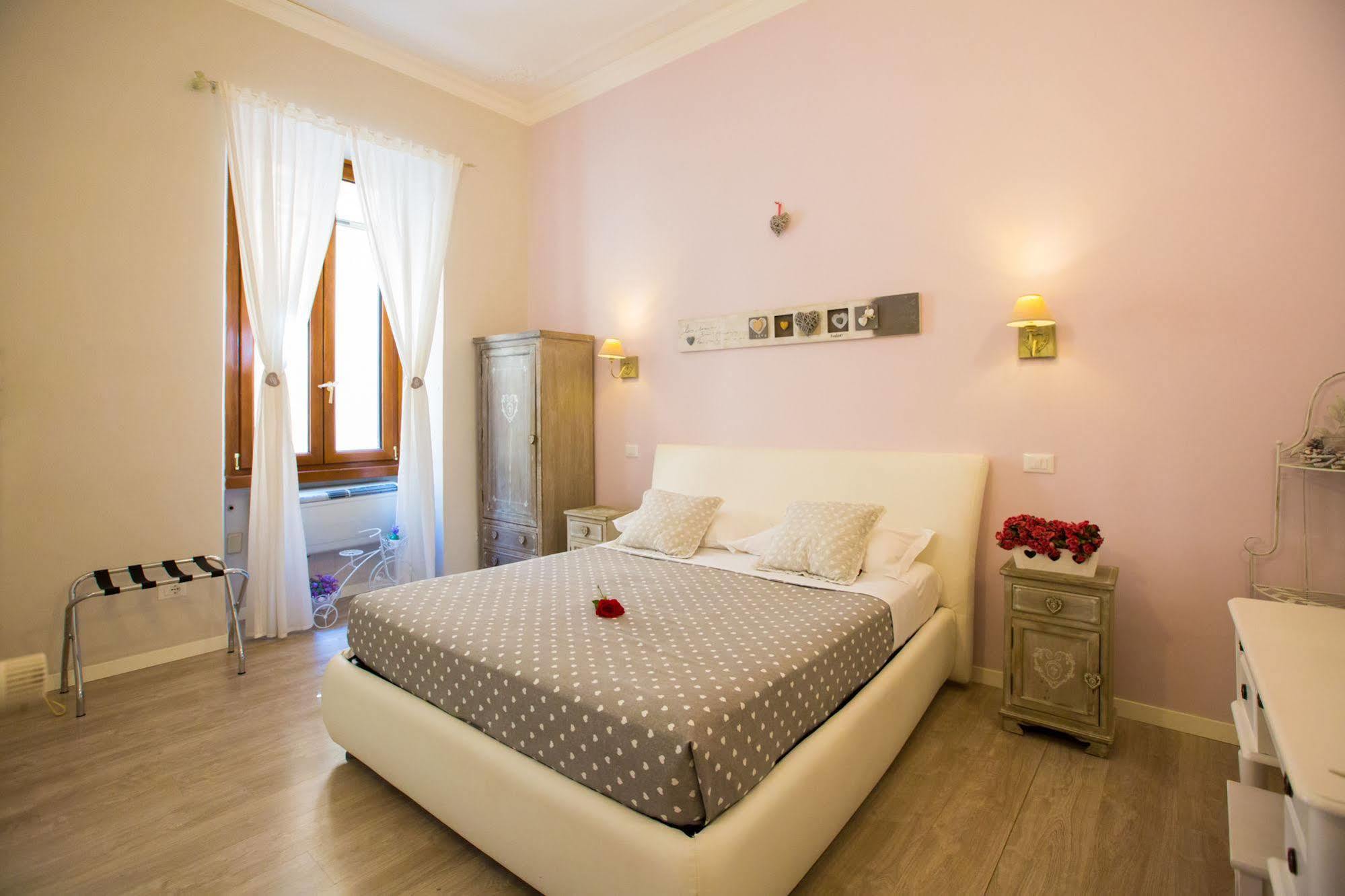 Vatican's Keys Bed and breakfast